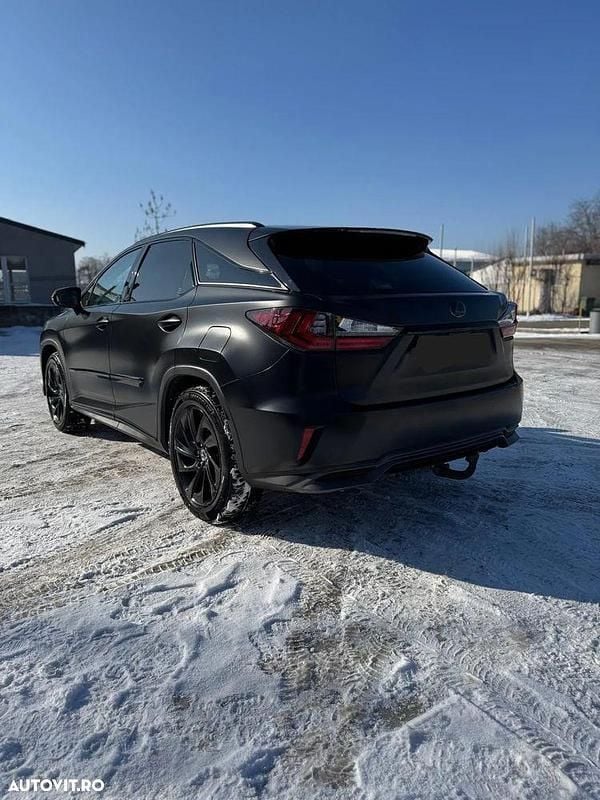 Second-hand Lexus RX450h Luxury Line 299 CP (219 kW) 2016 Culoarenegru SUV