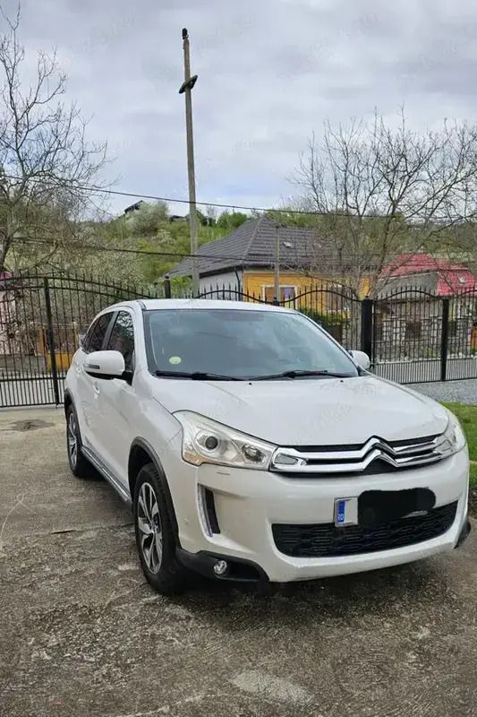 Utilizat 2013 Citroën C4 Aircross SUV | 7.700 EUR - Imagine 1/4