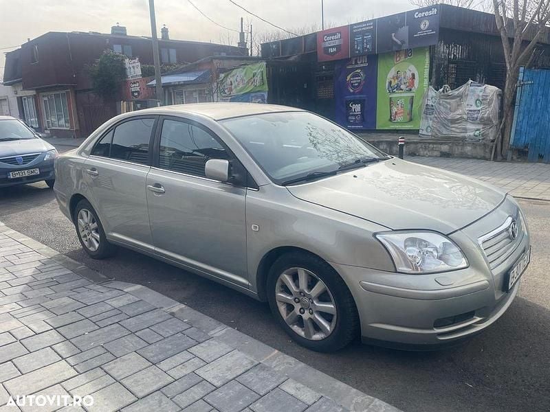 Second-hand Toyota Avensis Business Edition 150 CP (110 kW) 2005 Culoareverde Berlinǎ