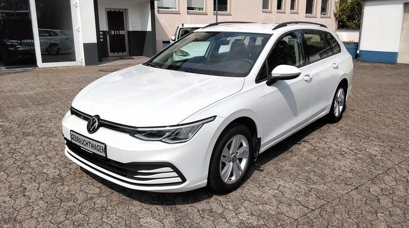 Utilizat 2021 VW Golf VIII Break | 23.019 EUR (Puțin scump) - Imagine 1/1