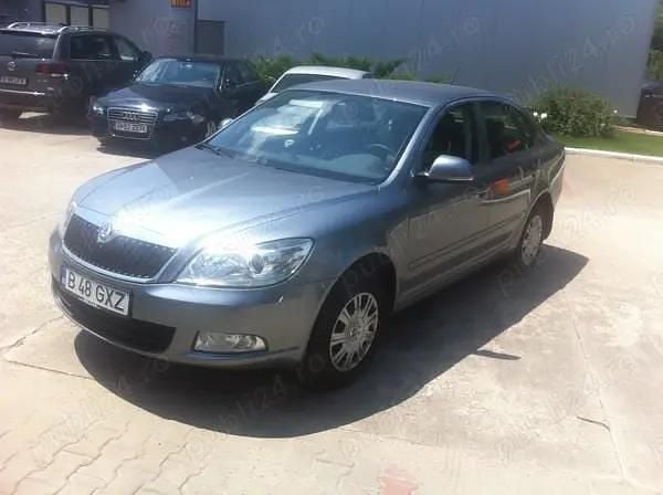Gri Utilizat 2013 Skoda Octavia Berlinǎ | 5.900 EUR (Preț bun) - Imagine 1/2