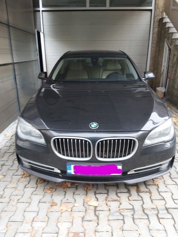 Negru Utilizat 2014 BMW 730 Berlinǎ | 17.200 EUR - Imagine 1/4