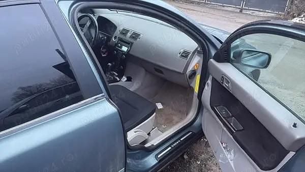 Second-hand Volvo S40 136 CP (100 kW) 2004 Berlinǎ