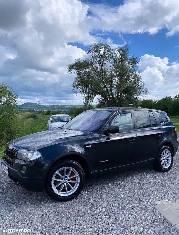 Culoarenegru Utilizat 2009 BMW X3 SUV | 6.300 EUR (Preț OK) - Imagine 1/4