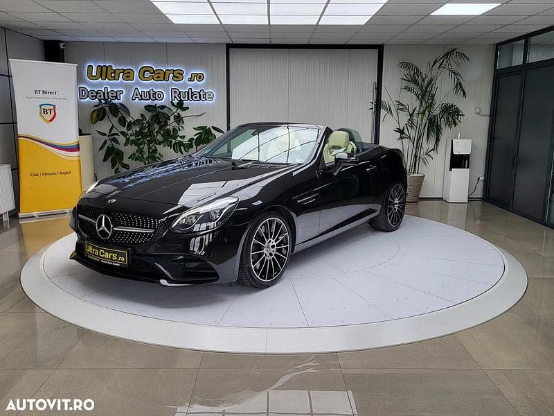 Culoarenegru Utilizat 2018 Mercedes SLC300 Cabrio | 26.750 EUR - Imagine 1/4