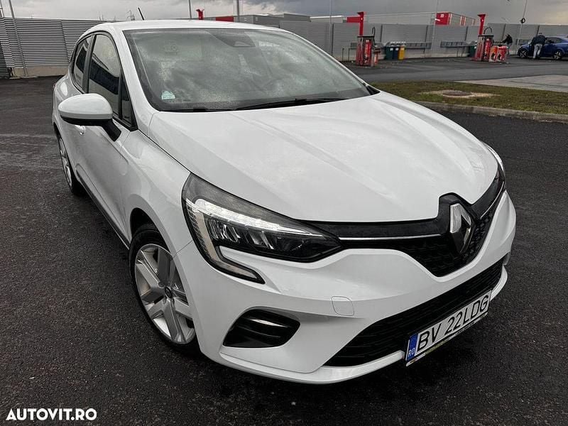 Culoarealb Utilizat 2022 Renault Clio V Zen | 13.480 EUR (Preț OK) - Imagine 1/4