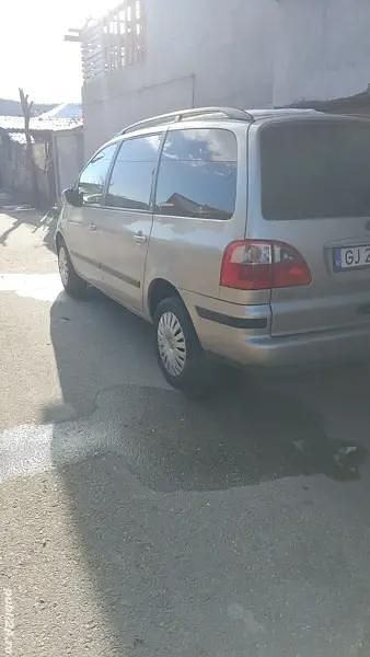 Utilizat 2004 Ford Galaxy Monovolum | 2.500 EUR - Imagine 1/4