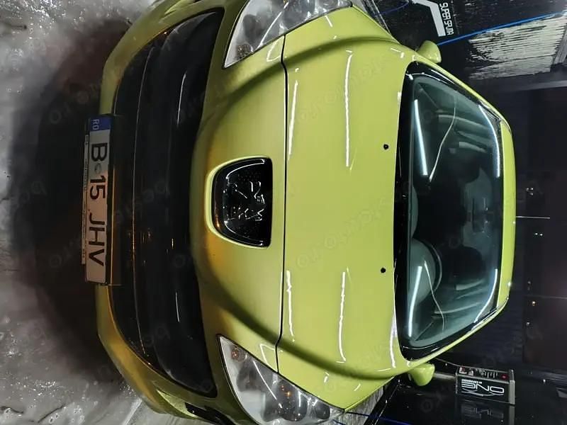 Verde Utilizat 2008 Peugeot 308 Berlinǎ | 2.800 EUR (Preț OK) - Imagine 1/4