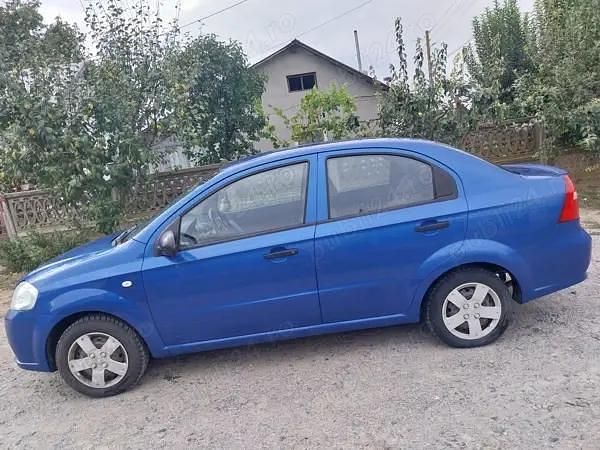 Utilizat 2008 Chevrolet Aveo Berlinǎ | 1.800 EUR - Imagine 1/4