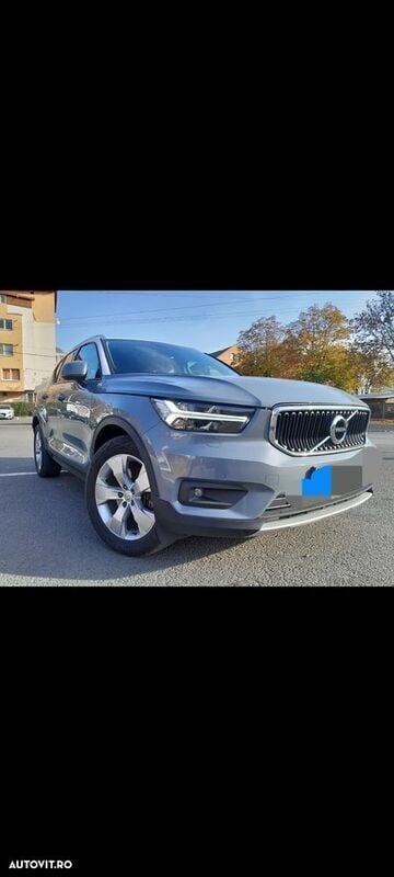 Gri Utilizat 2019 Volvo XC40 Momentum SUV | 22.200 EUR (Super Preț) - Imagine 1/4