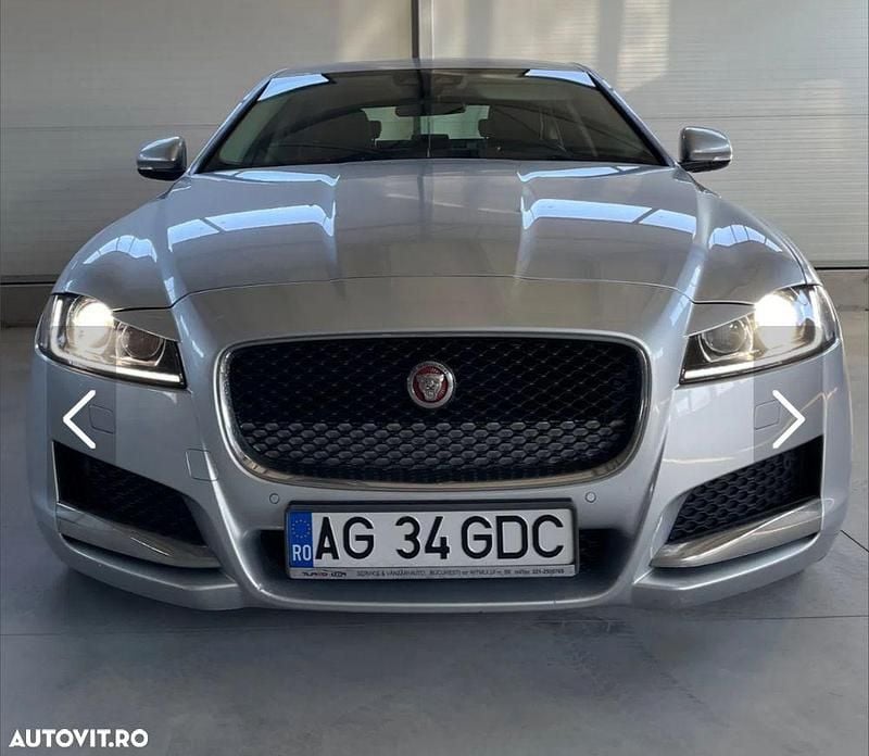 Culoareargint Utilizat 2016 Jaguar XF Prestige Berlinǎ | 9.500 EUR - Imagine 1/4
