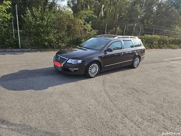 Maro Utilizat 2010 VW Passat Berlinǎ | 4.900 EUR (Preț OK) - Imagine 1/4