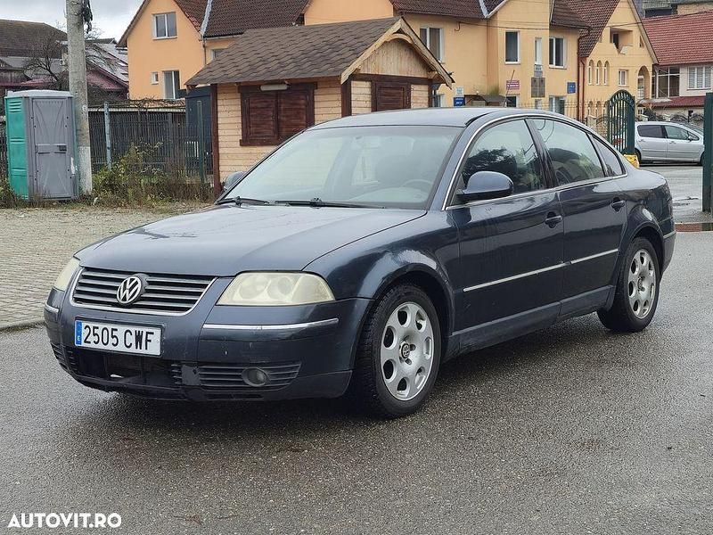 Culoarealbastru Utilizat 2004 VW Passat Break | 1.599 EUR (Preț OK) - Imagine 1/4