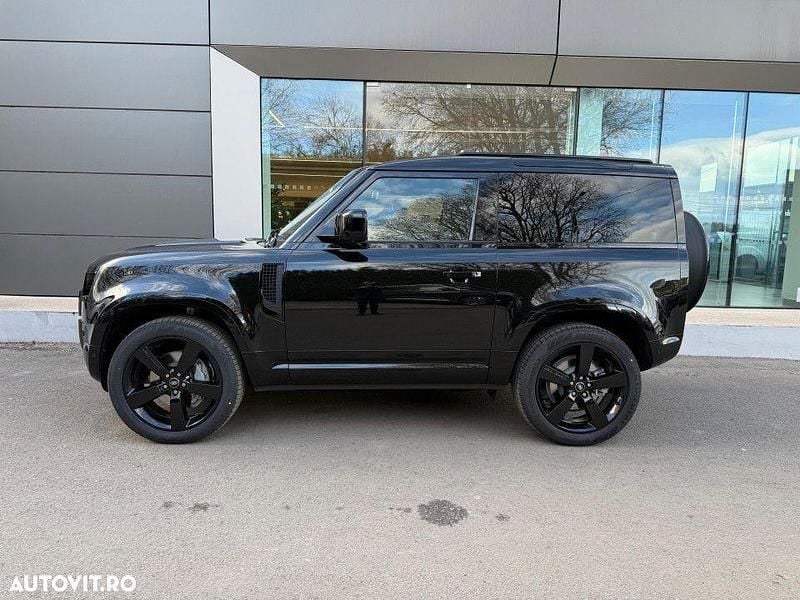 Second-hand Land Rover Defender 300 CP (220 kW) 2024 Culoarenegru SUV