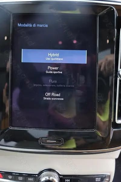 Albastru Utilizat 2021 Volvo XC40 SUV | 22.490 EUR - Imagine 1/4