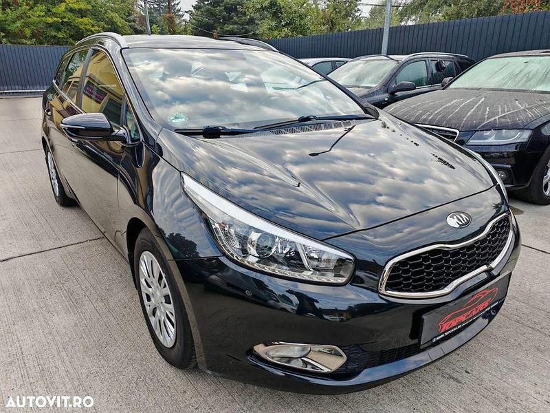 Second-hand Kia Ceed Sportswagon Vision 135 CP (99 kW) 2014 Culoarenegru Break