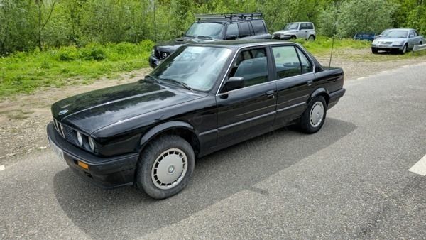 Negru Utilizat 1990 BMW 316 Berlinǎ | 5.000 EUR - Imagine 1/4