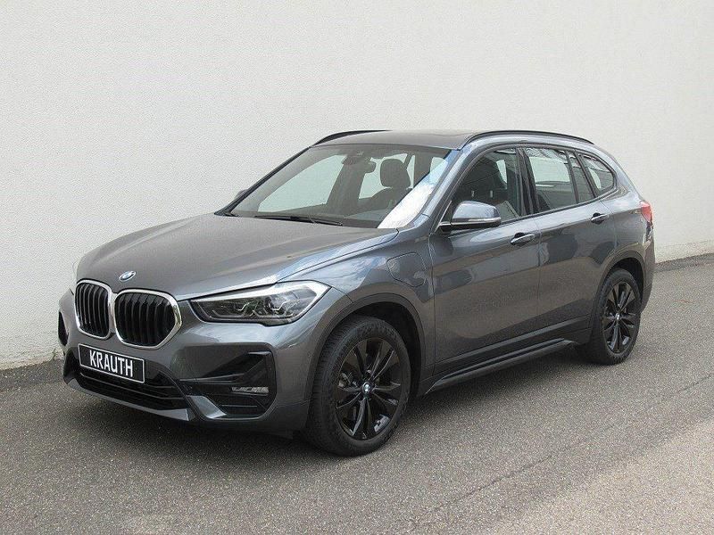 Utilizat 2021 BMW X1 Sport Line SUV | 29.499 EUR (Preț OK) - Imagine 1/1