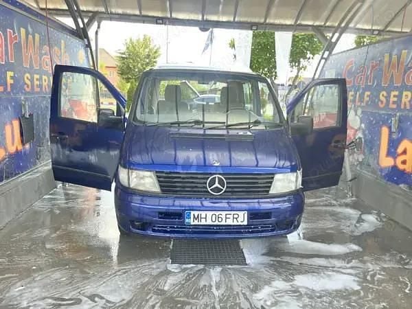Albastru Utilizat 2003 Mercedes Vito Monovolum | 1.100 EUR - Imagine 1/4