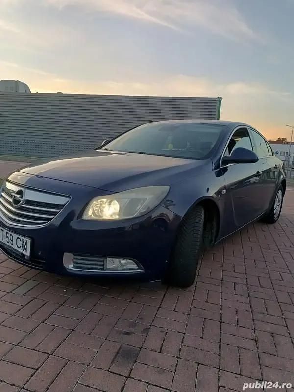 Second-hand Opel Insignia 130 CP (95 kW) 2012 Berlinǎ