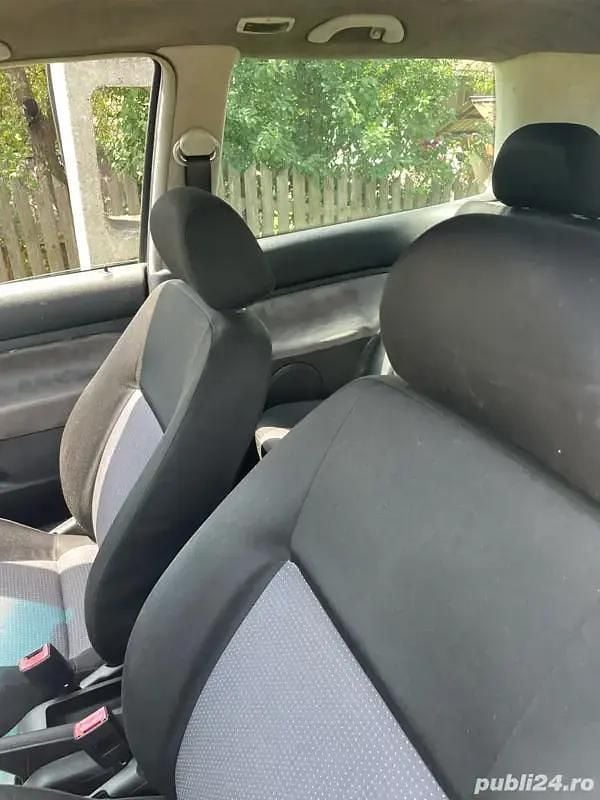 Utilizat 2001 VW Golf IV Coupe | 1.300 EUR (Preț OK) - Imagine 1/4