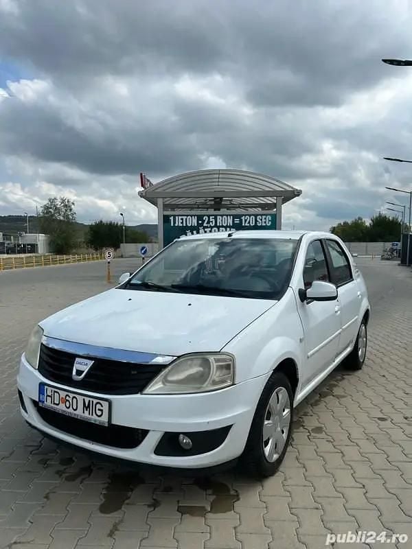 Utilizat 2011 Dacia Logan Hatchback | 7.000 EUR - Imagine 1/4