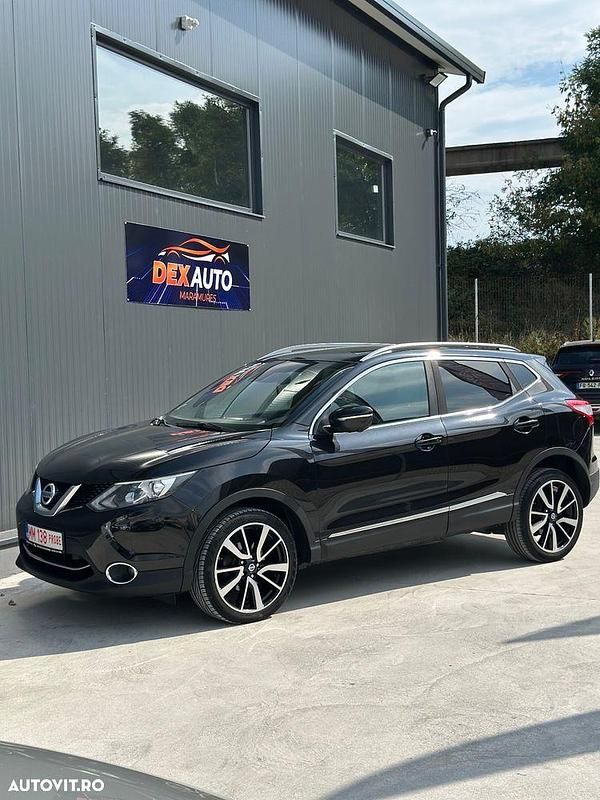 Second-hand Nissan Qashqai 360º 130 CP (95 kW) 2014 Culoarenegru SUV