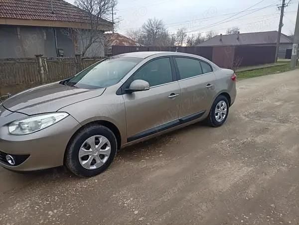 Second-hand Renault Fluence 110 CP (80 kW) 2010 Berlinǎ