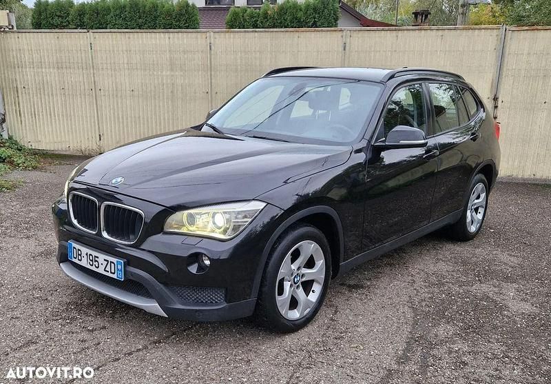 Culoarenegru Utilizat 2013 BMW X1 xLine SUV | 7.990 EUR (Super Preț) - Imagine 1/4