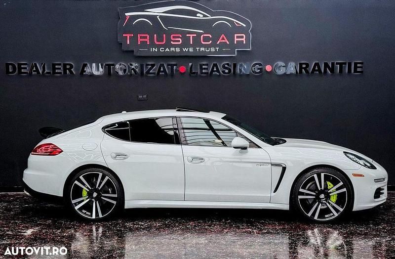 Second-hand Porsche Panamera 420 CP (308 kW) 2014 Culoarealb Berlinǎ