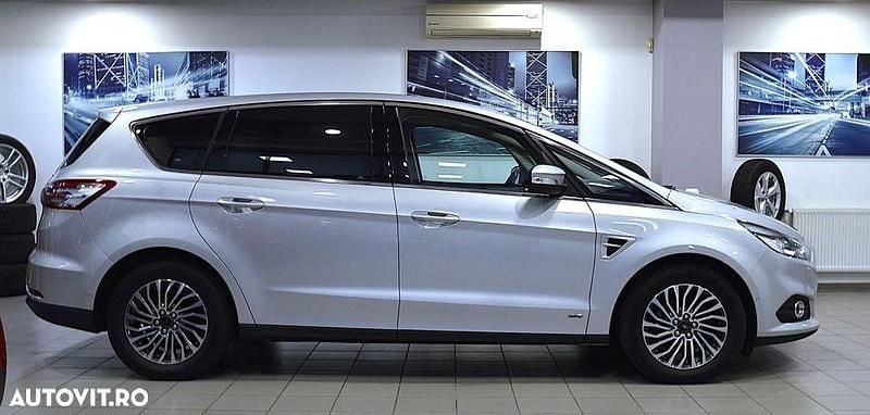 Second-hand Ford S-MAX Titanium 190 CP (139 kW) 2019 Culoareargint Monovolum