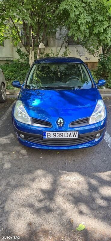 Albastru Utilizat 2009 Renault Clio II | 1.800 EUR (Preț bun) - Imagine 1/4