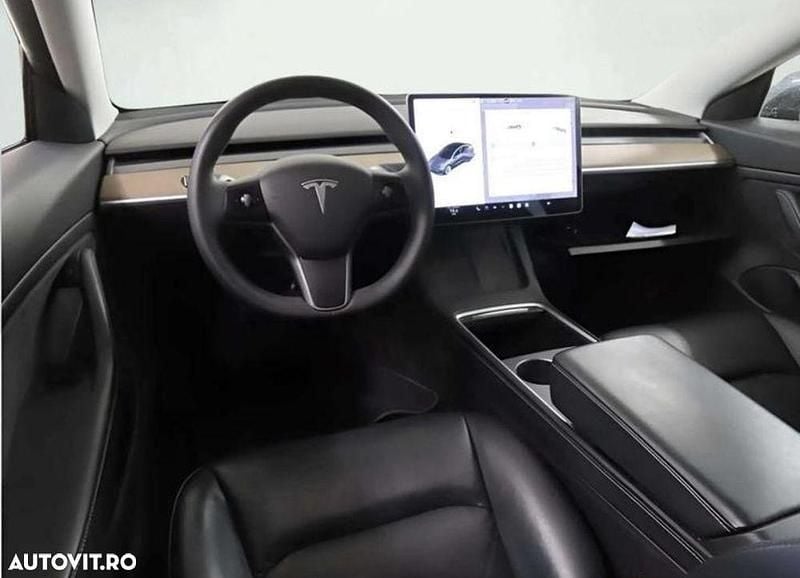 Second-hand Tesla Model 3 365 kW (497 CP) 2020 Culoaregri Berlinǎ