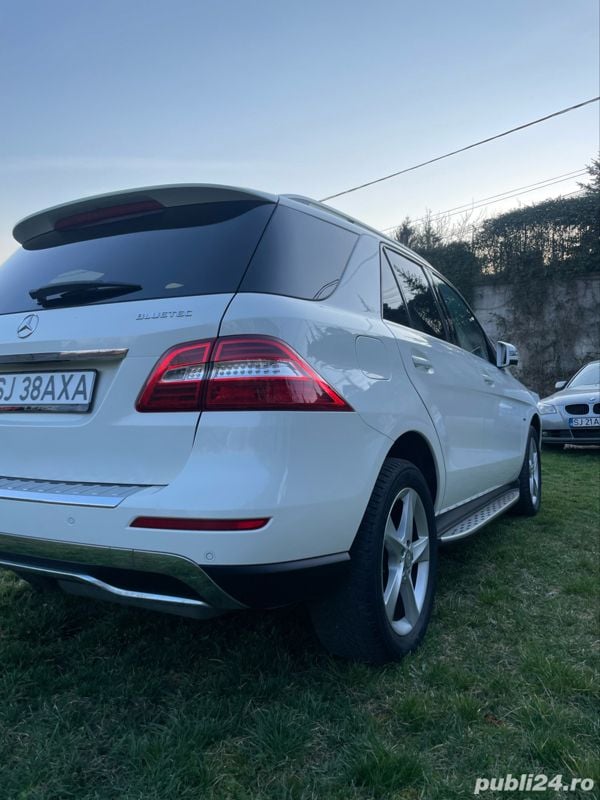 Second-hand Mercedes ML350 231 CP (169 kW) 2012 Alb SUV
