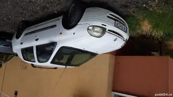 Utilizat 2002 Renault Clio II Berlinǎ | 200 EUR (Preț bun) - Imagine 1/4