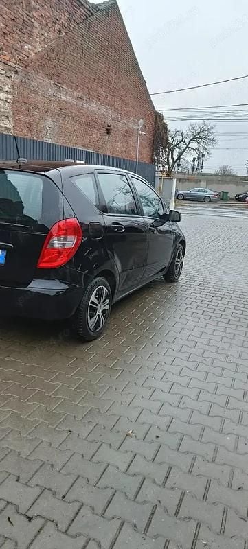 Second-hand Mercedes A150 90 CP (66 kW) 2010 Berlinǎ