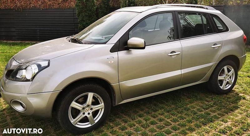 Argint Utilizat 2008 Renault Koleos Bose Edition SUV | 4.099 EUR (Preț OK) - Imagine 1/4