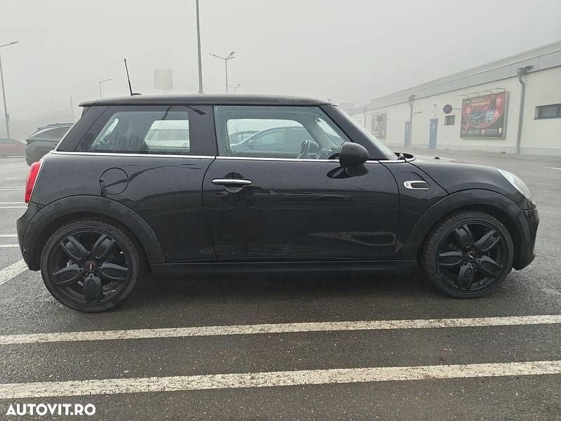 Second-hand Mini ONE 102 CP (75 kW) 2015 Culoarenegru Hatchback