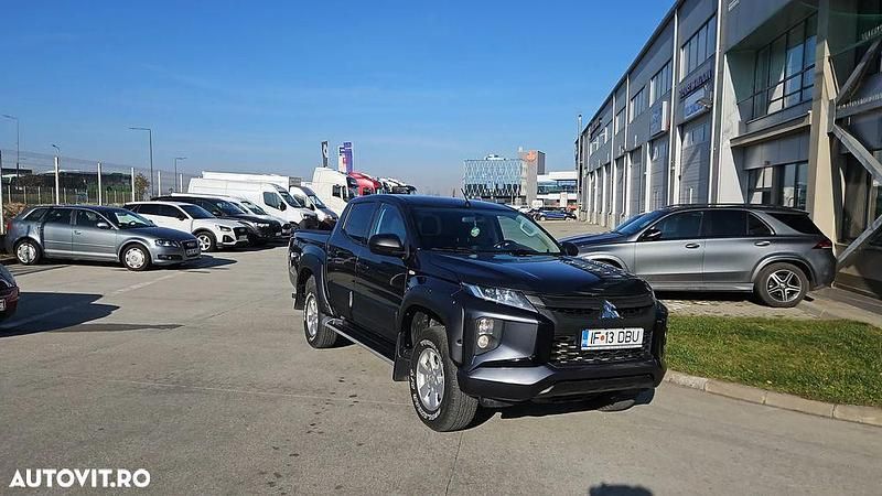 Culoaregri Utilizat 2021 Mitsubishi L200 Intense Pickup | 27.588 EUR - Imagine 1/4