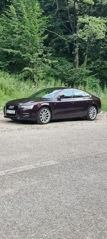 Rosu Utilizat 2015 Audi A5 S-Line Berlinǎ | 15.000 EUR (Puțin scump) - Imagine 1/4
