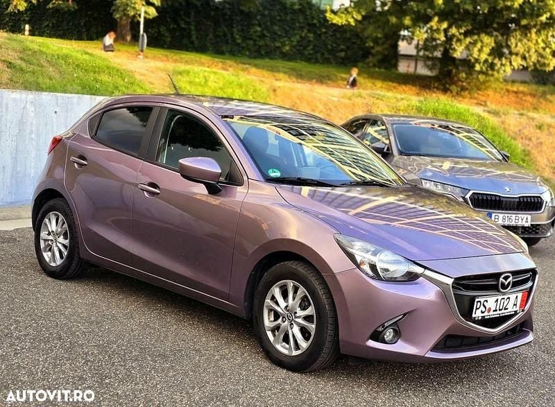 Culoarealte culori Utilizat 2016 Mazda 2 Exclusive-Line | 5.990 EUR (Preț bun) - Imagine 1/4