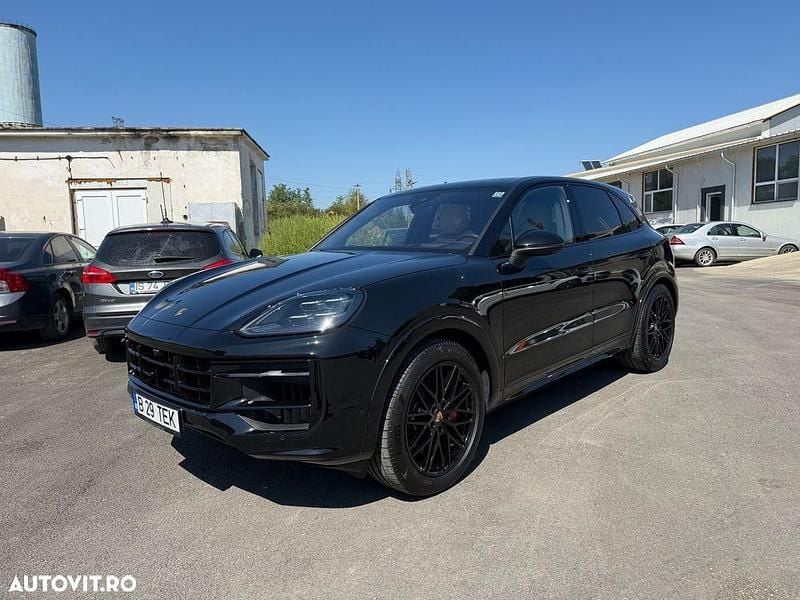 Culoarenegru Second-hand 2024 Porsche Cayenne SUV | 139.017 EUR - Imagine 1/4