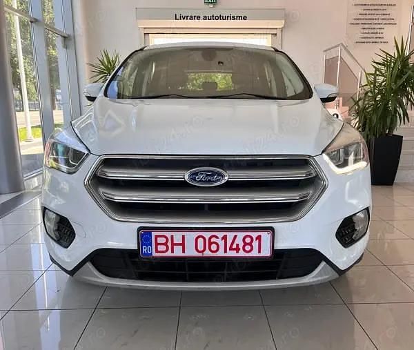 Alb Utilizat 2017 Ford Kuga SUV | 9.990 EUR (Preț OK) - Imagine 1/4