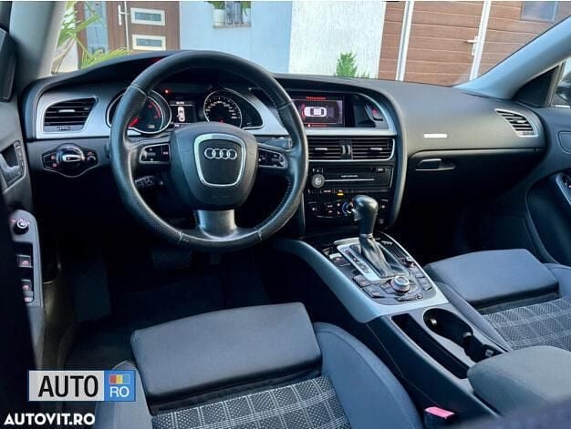 Second-hand Audi A5 Sport 140 CP (102 kW) 2010 Negru Coupe