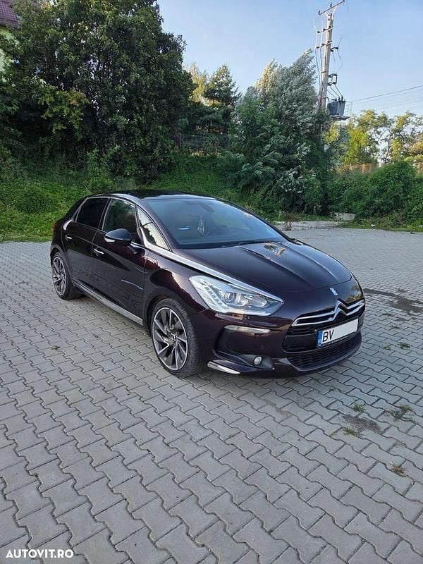 Culoarealte culori Utilizat 2014 Citroën DS5 Sport Chic Hatchback | 11.200 EUR - Imagine 1/4