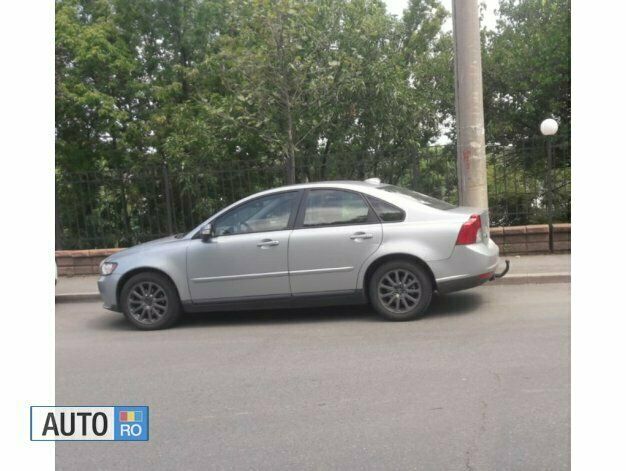 Second-hand Volvo S40 109 CP (80 kW) 2009 Gri Berlinǎ