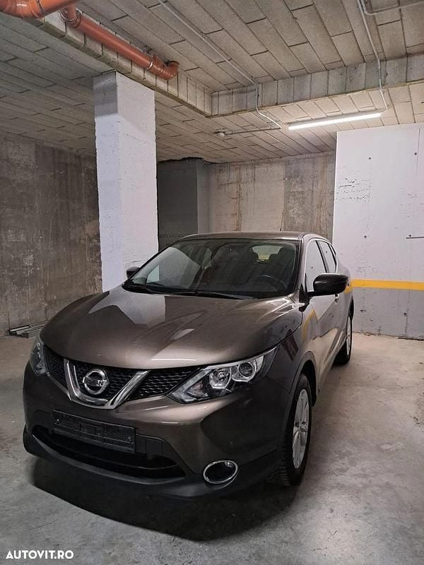 Maro Utilizat 2015 Nissan Qashqai Acenta SUV | 12.975 EUR (Preț OK) - Imagine 1/4