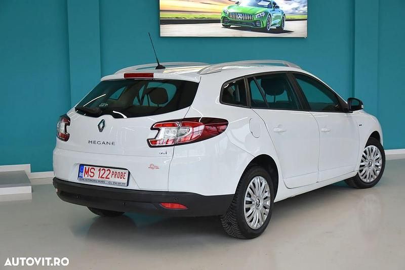 Second-hand Renault Mégane GrandTour LIMITED 110 CP (80 kW) 2015 Culoarealb Break