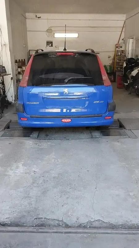 Second-hand Peugeot 206 77 CP (56 kW) 2005 Break