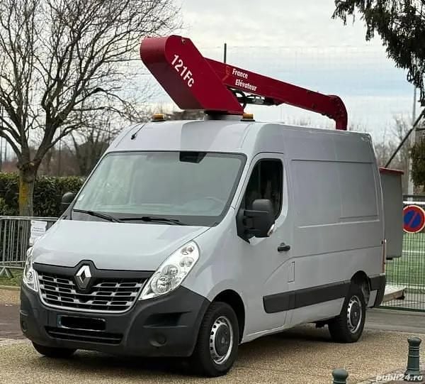 Utilizat 2019 Renault Master Van | 13.500 EUR (Preț bun) - Imagine 1/4